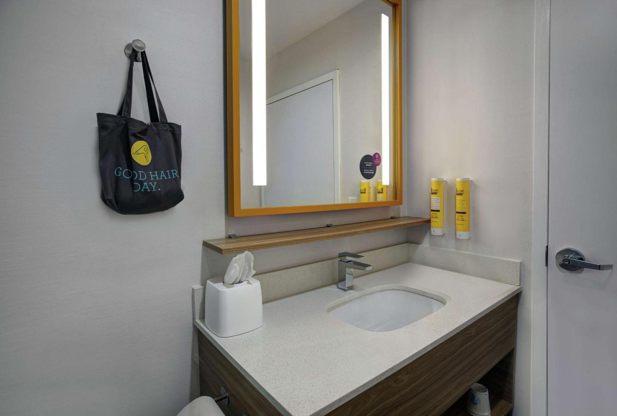 Tru By Hilton Austin Airport, Tx Hotell Eksteriør bilde